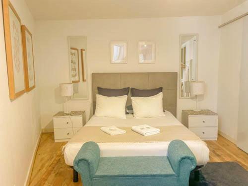 Historical Bica - 3 Bedroom * Lissabon