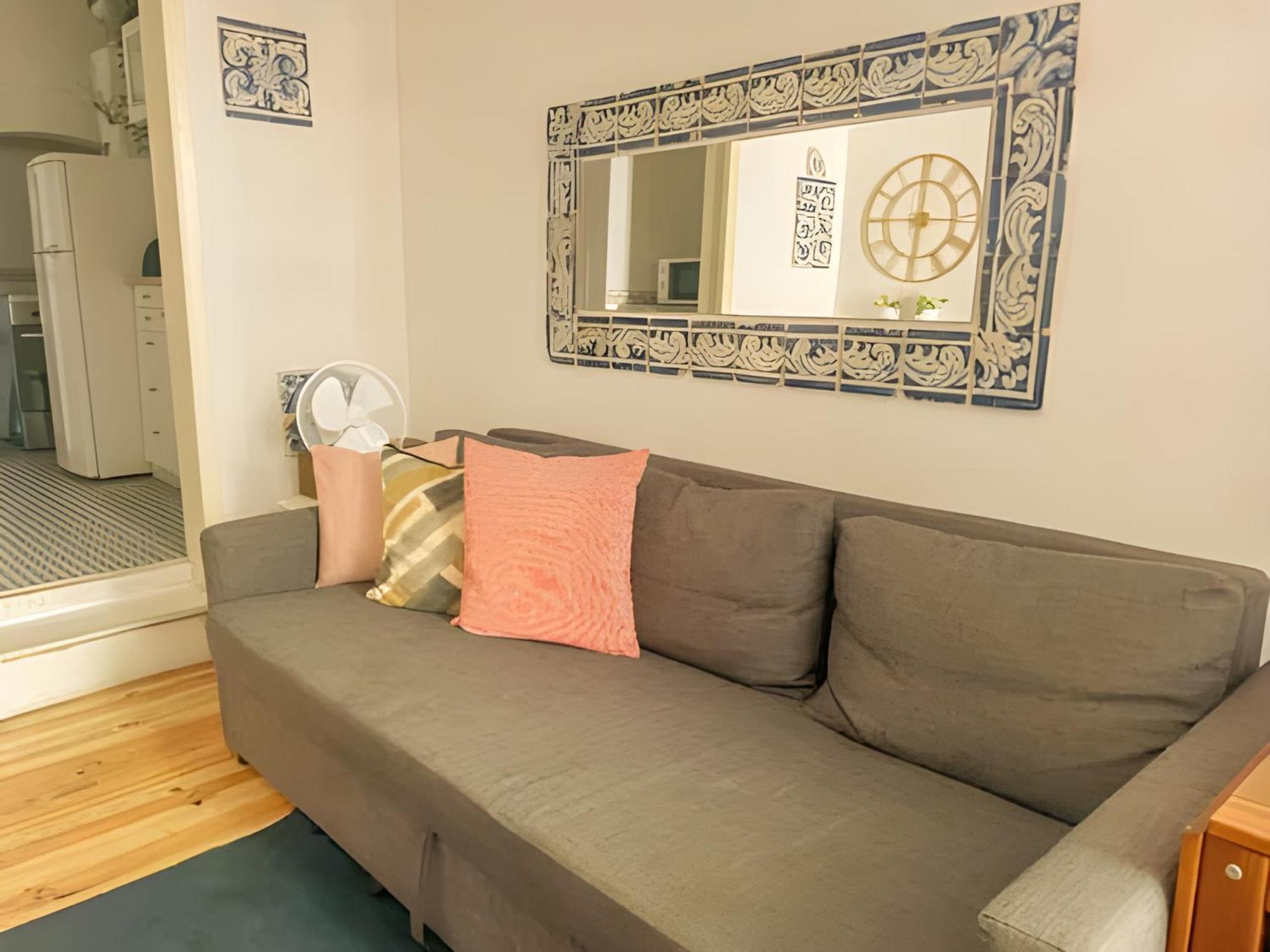 Historical Bica - 3 Bedroom Apartment Lissabon