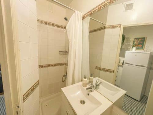 Historical Bica - 3 Bedroom * Lissabon